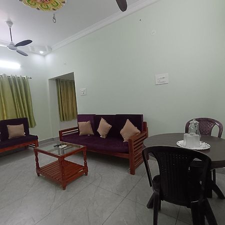Sk Villa Homestay بونديتْشيري المظهر الخارجي الصورة